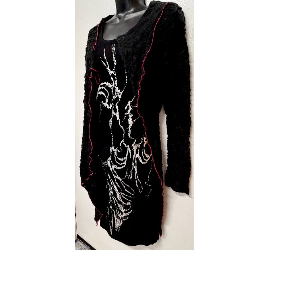 Unique Cativa Arty Black Crinkly Style Dress with Red and Silver Adornments, S